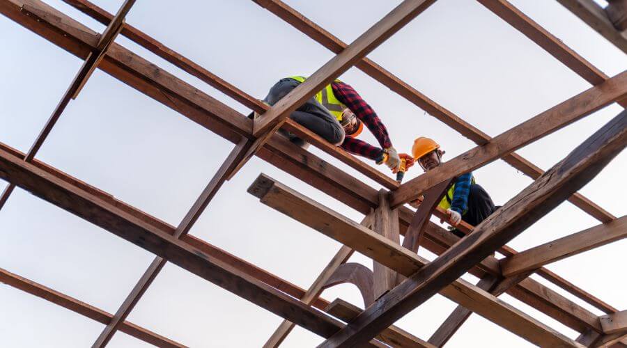 Professional gutter cleaning services in Ratcliff, TX